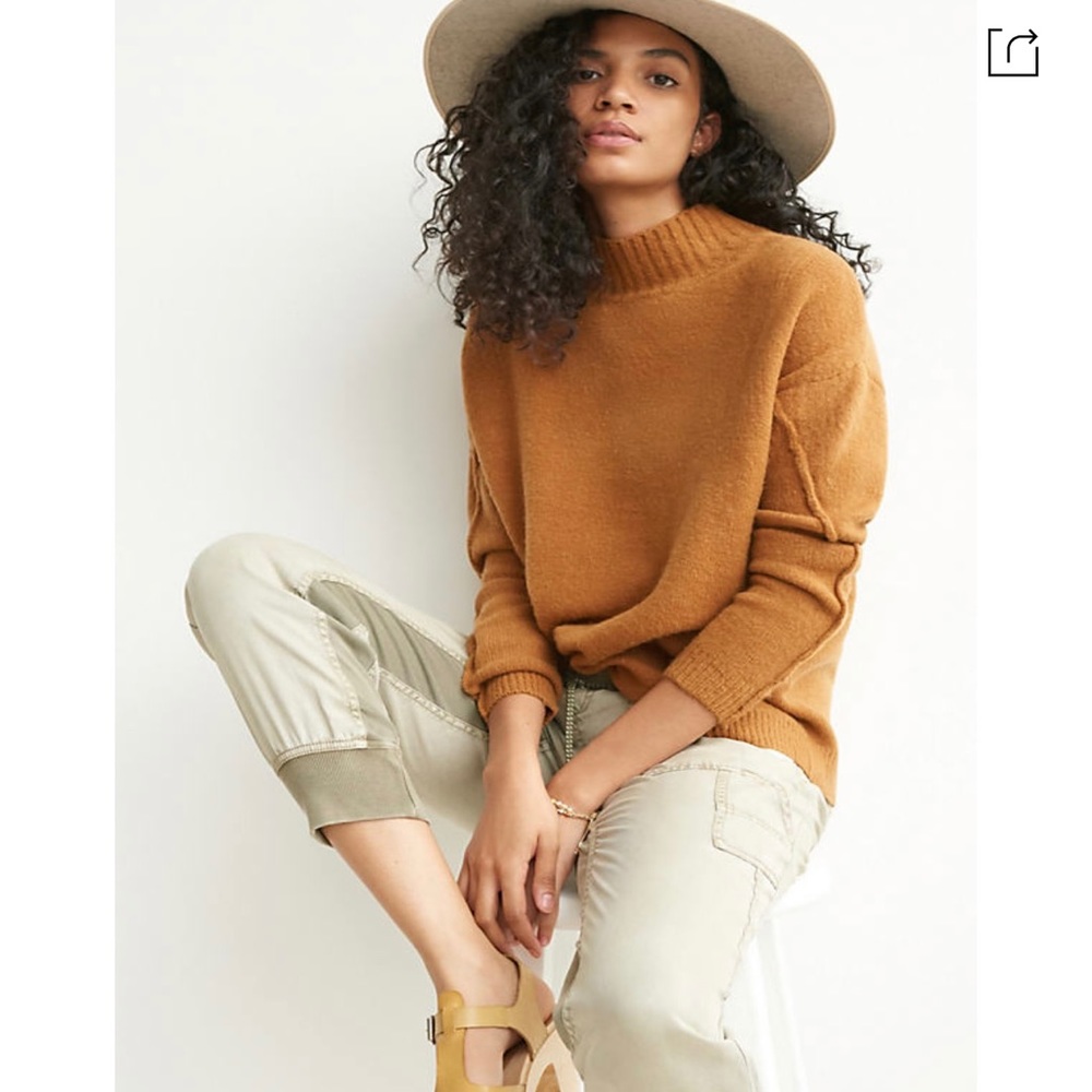 LALIA MOCK NECK PULLOVER